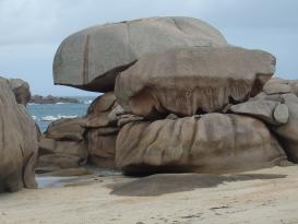 Trégastel, pobřeží růžové žuly