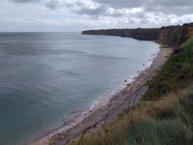 Pointe du Hoc mezi plážemi Utah a Omaha