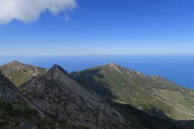 Monte Capanne. Naštěstí nejede lanovka, jsme tu sami