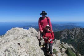 Monte Capanne. Naštěstí nejede lanovka, jsme tu sami