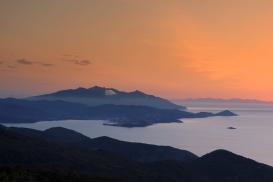 V pozadí masiv Monte Capane.