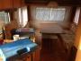 ..a první kutění... oprava stolu...život je krásný, když má člověk vercajk :-D